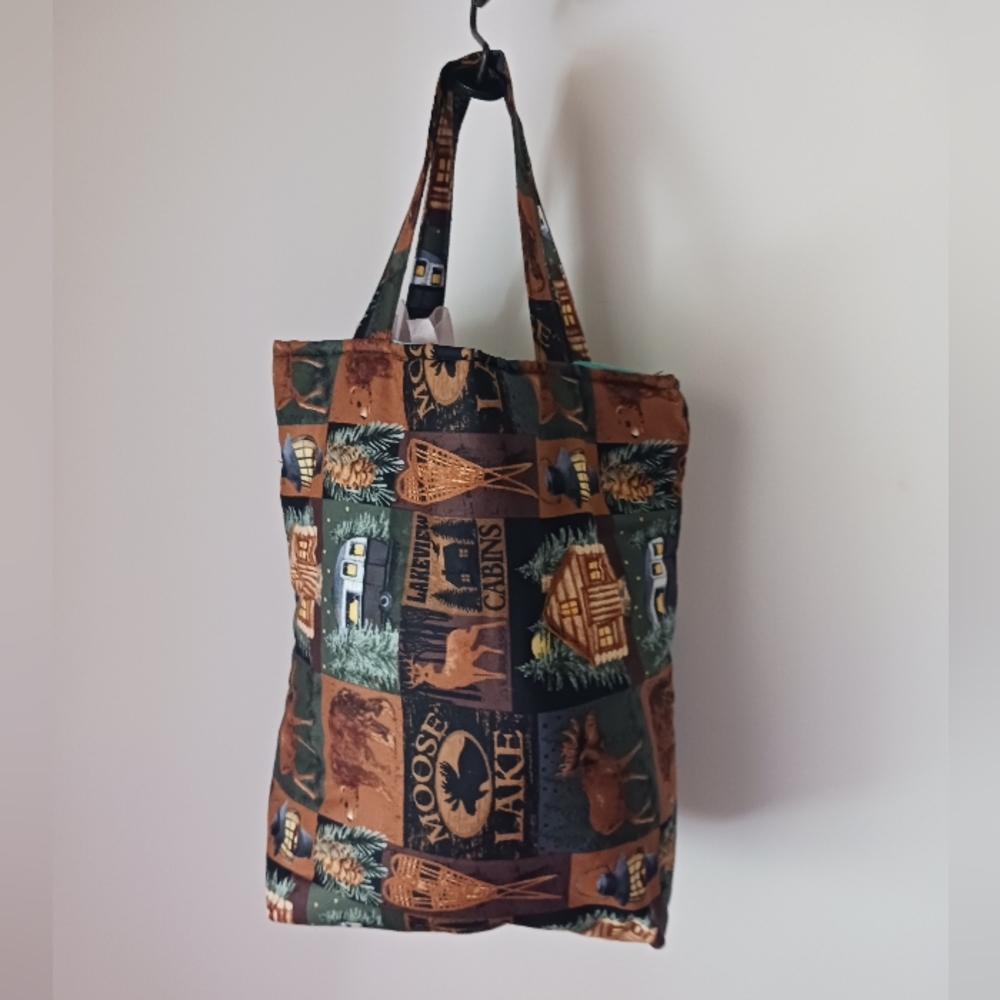 Handmade Lakeview Cabin Cotton Fabric Tote Bag / Cabin in The Woods - Picture 9 of 10